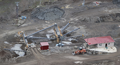 Ayvacık Belediyesi Taş Kırma Tesisinin Kapısına Kilit Vurdu