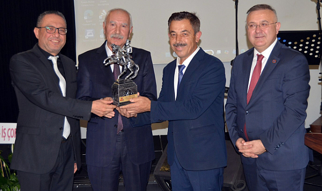 Samsun'da Eğitim-İş’ten Vefa Gecesi