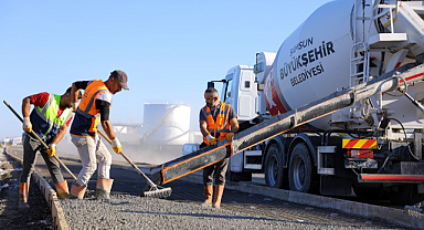Samsun'da Sahil Yoluna Beton Kaplama