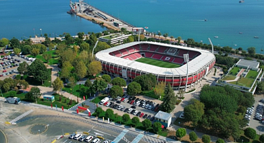 Samsunspor Taraftarı Yeni Stadyumda Kenetlendi