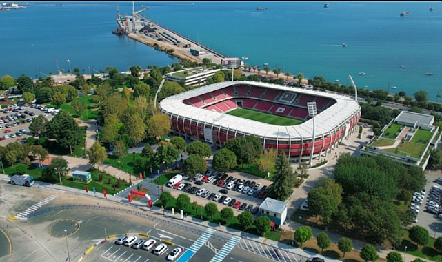 Samsunspor Taraftarı Yeni Stadyumda Kenetlendi