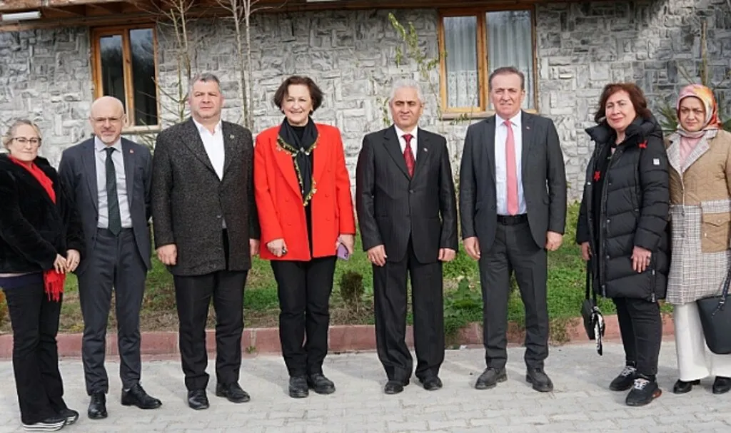 CHP'li SBB Başkan Adayı Cevat Öncü, Salıpazarı'nda Muhtarlarla Buluştu