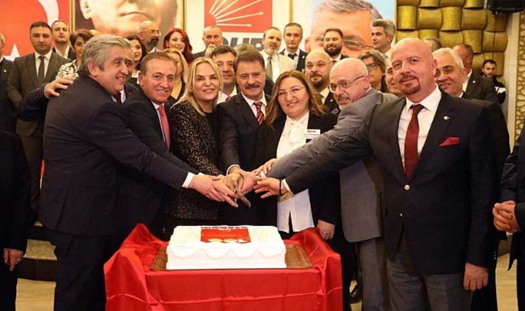 CHP'liler Kenetlendi Tarih Yazmaya Hazır!