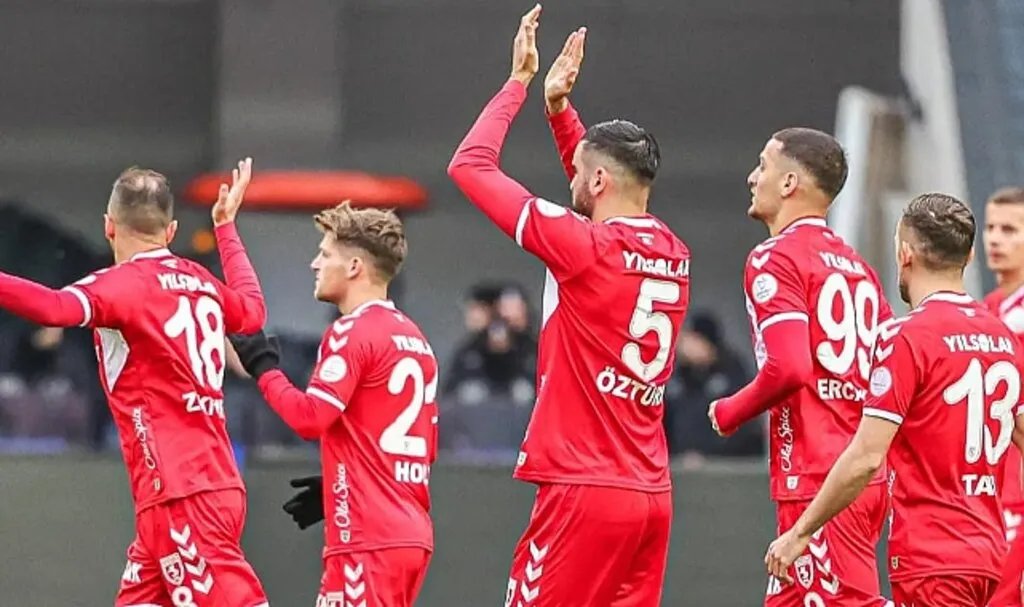Son Dakika!...Samsunspor: 2 -Kayserispor: 0 (Maç Sonucu)