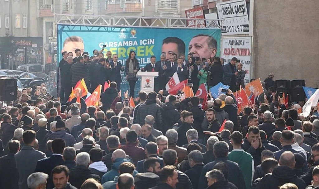 AK Parti Çarşamba SKM Açılışı Adeta Mitinge Döndü