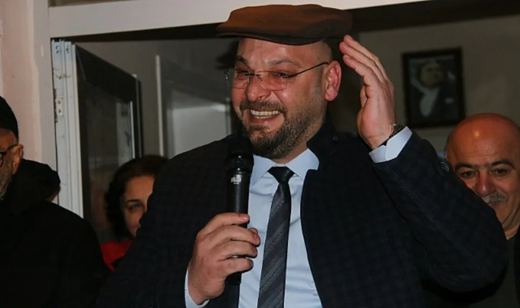 Akalan Mahallesi Sakinleri Serhat Türkel'i Bağrına Bastı