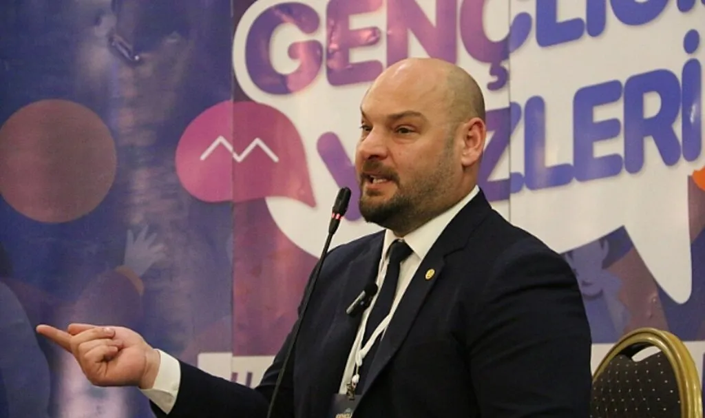 Atakum'da Gençlere ATA Kart Projesi