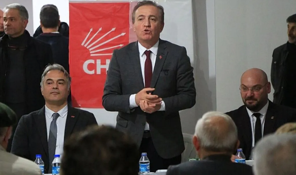 CHP'li Cevat Öncü: Billboard Yok Dediler Bir Gecede Donattılar!