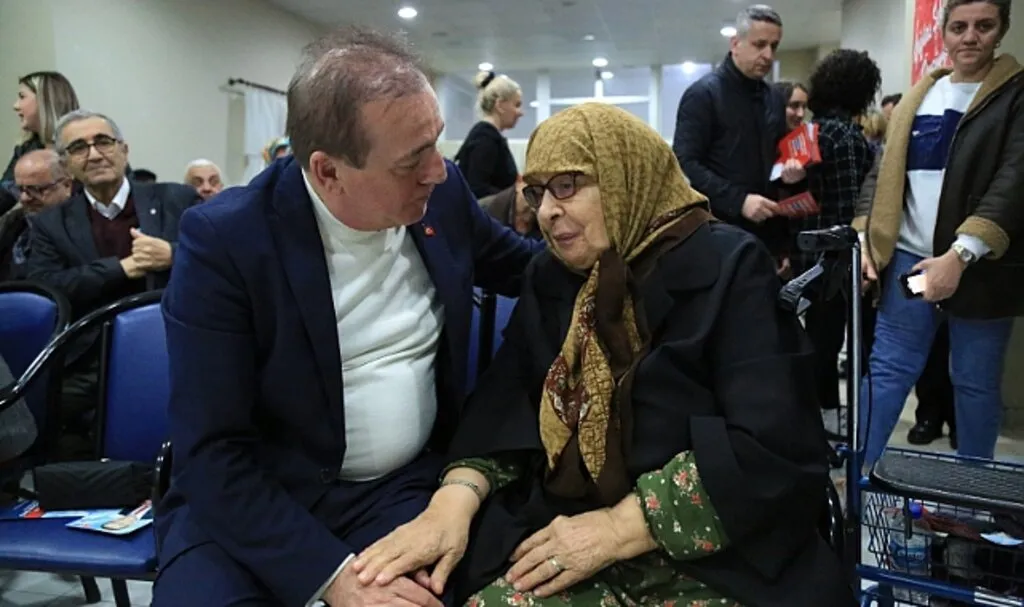 CHP SBB Başkan Adayı Cevat Öncü: 5 Yıl Boyunca Rozetim Olmayacak