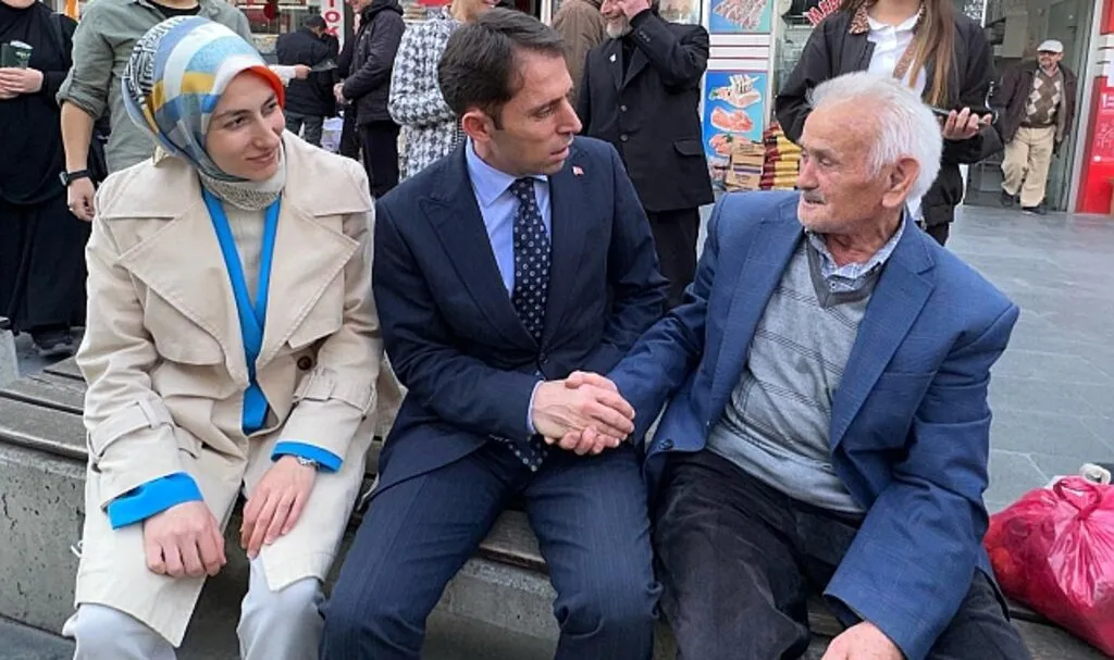Gelecek Partisi SBB Başkan Adayı Mustafa Yeşilyurt: Karamsar Olmayın Sandıkta Değiştirin