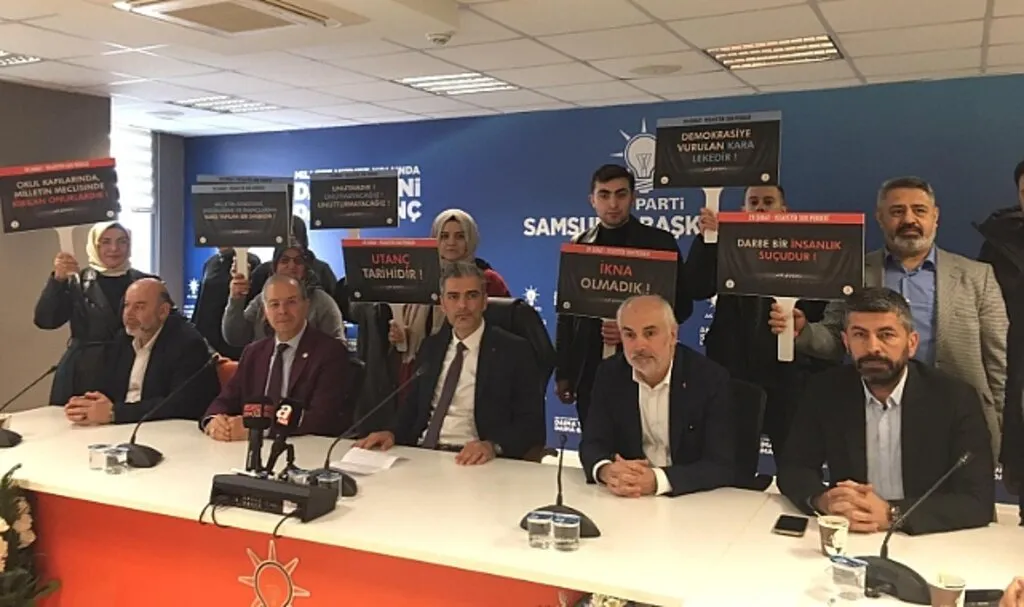 Karanlık Darbe Dönemleri Tarihe Gömüldü