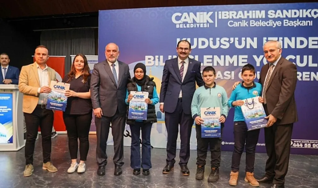 Canikli Öğrenciler 'Kudüs'ün İzinde' Ödüllerini Aldı