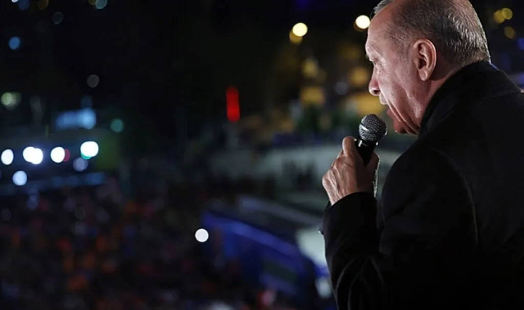 AK Parti'de Yenileme Dönemi Startı Verildi