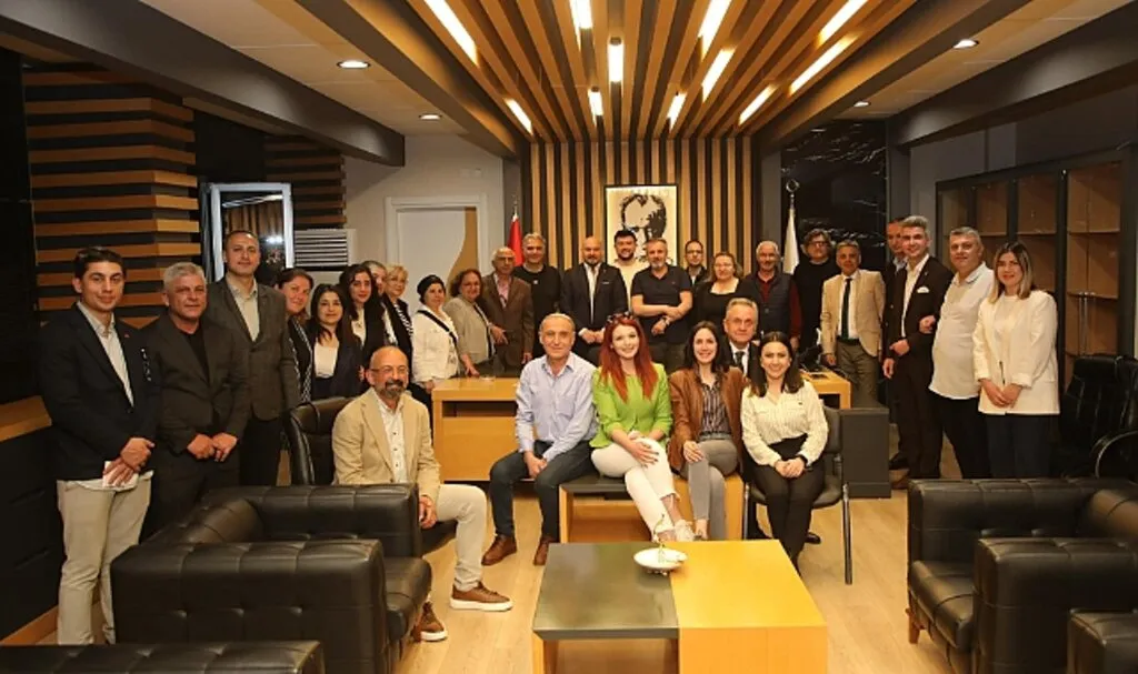 Atakum CHP'de Aile Fotoğrafı