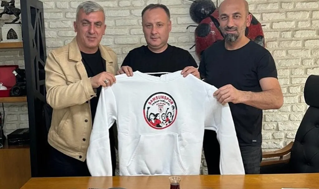 Samsunspor Batı Tribünü Koreografiye Hazırlanıyor