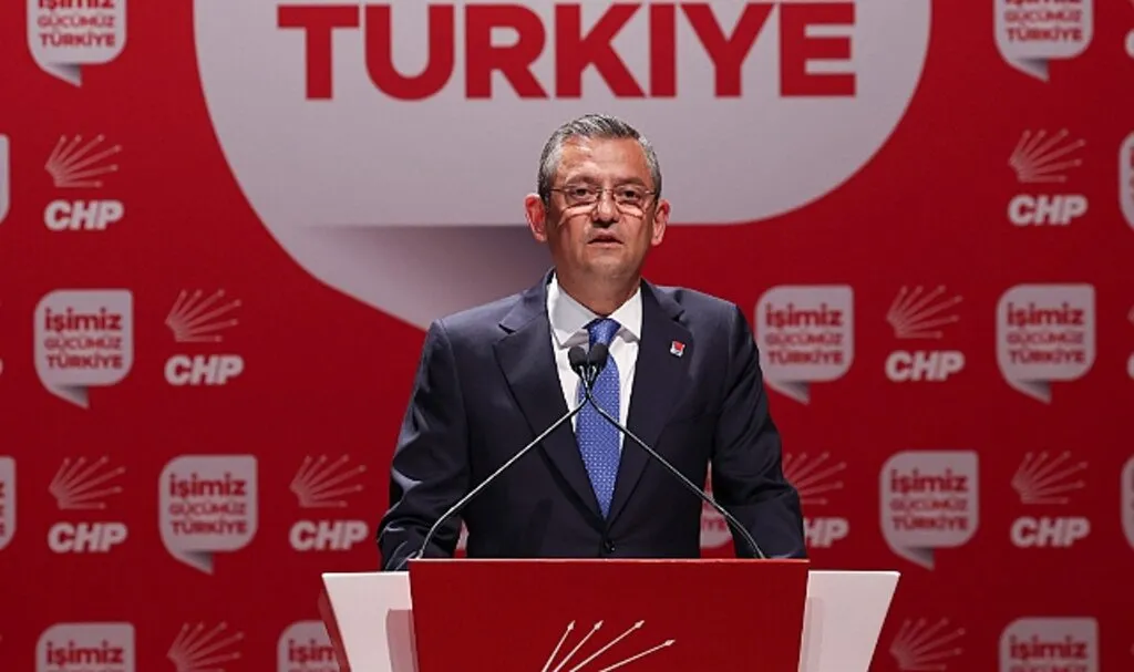Türk Milleti CHP'ye Kredi Açmıştır!