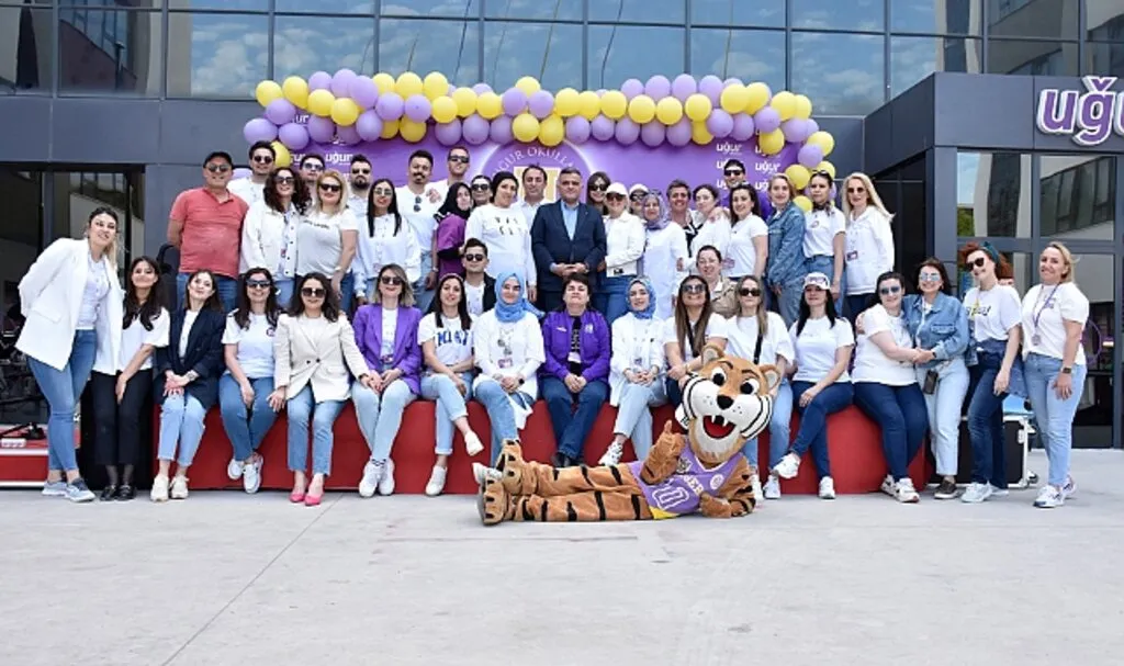 Samsun Uğur Okulları'ndan 19 Mayıs Festivali