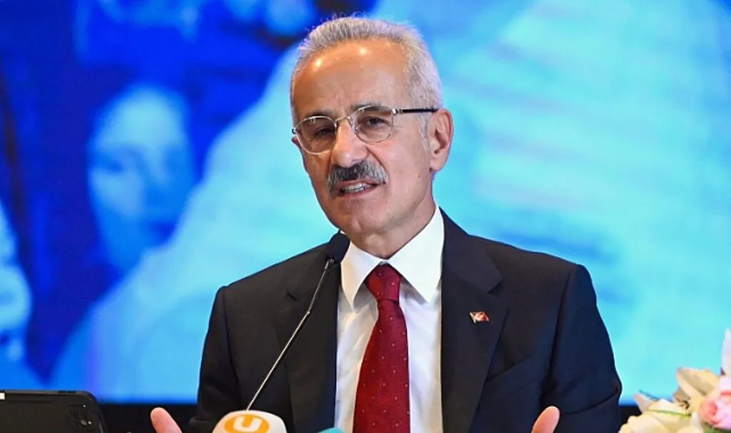 Ulaştırma Bakanı Uraloğlu: 2025'te İhalesi, 2029'da Hizmete Açarız