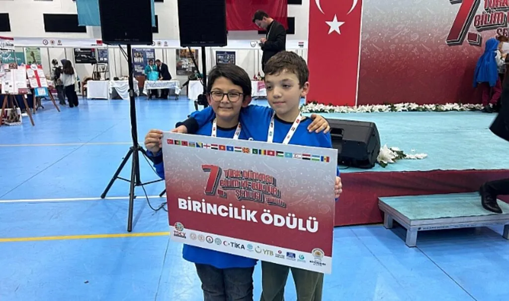 Türk Dünyası Şenliği'ne Canikli Öğrenciler Damga Vurdu