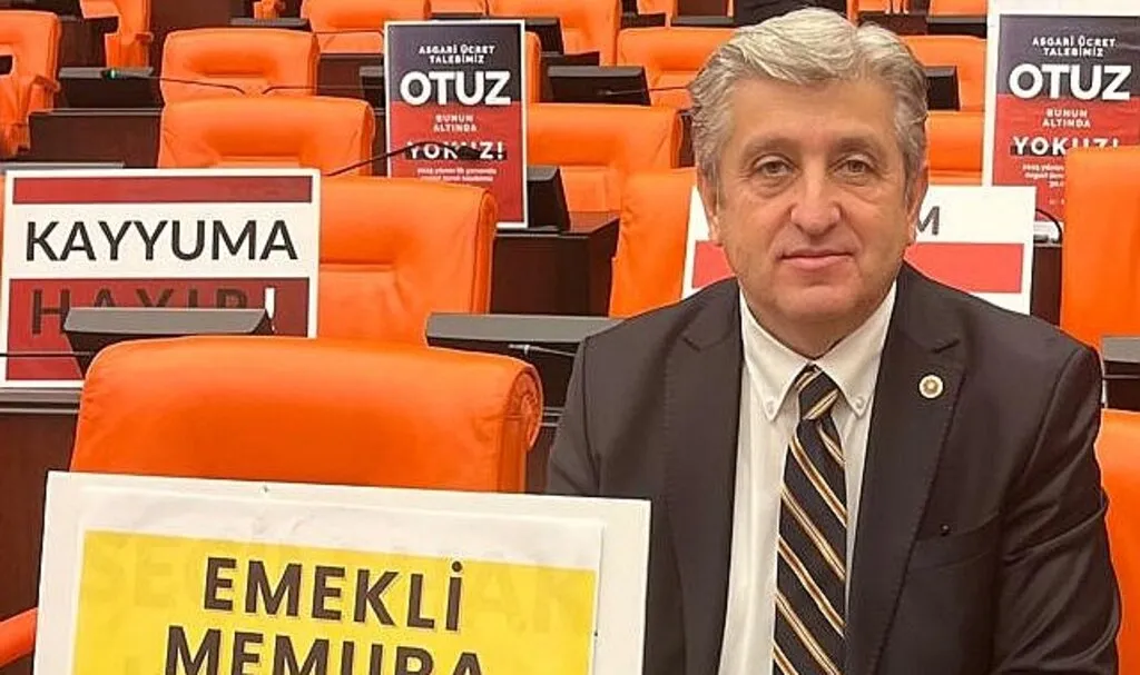 Emekliye Zam İstedi