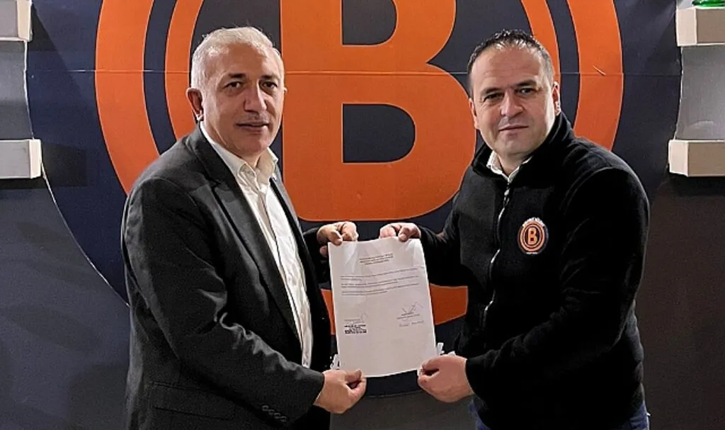 Köfteci Bülent'ten Memur-Sen Üyelerine Yüzde 25 İndirim