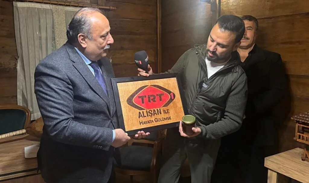 Alişan Salıpazarı'ndan Hayata Gülümsedi