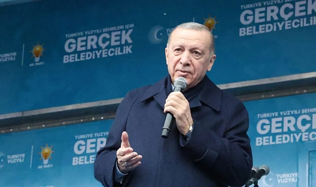 Bağımsız Başkanlara AK Parti Rozeti Takılacak