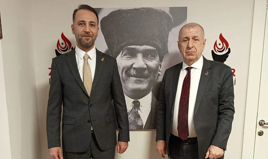 Zafer Partisi Samsun'da Bayrak Değişimi