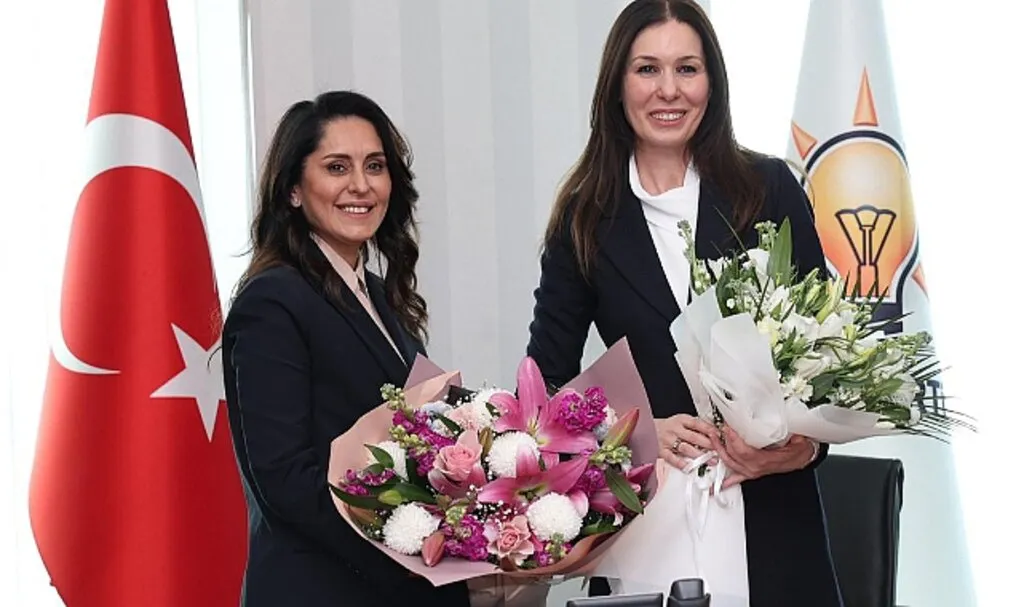 AK Parti Samsun Milletvekili Çiğdem Karaaslan, 10 Yıl Sonra Koltuğu Devretti