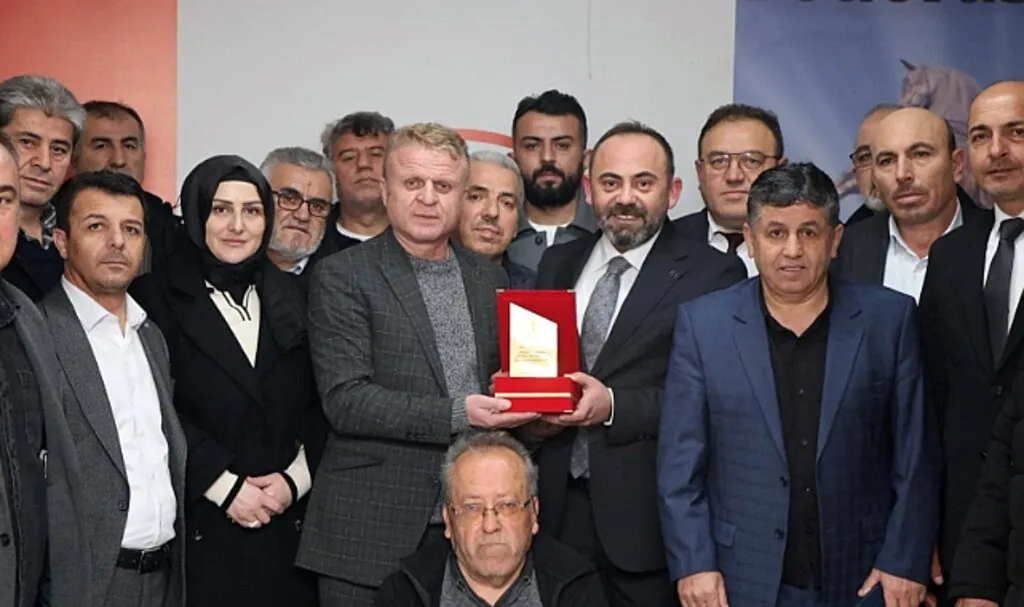AK Partili Onur Bakır Gurbette Kavaklılarla Buluştu