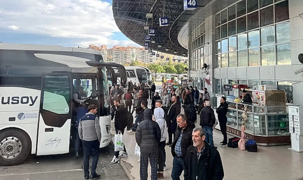 Samsun'da Yeşilkent Kavşağındaki Çalışma Otobüslerin Varış Saatini Etkiliyor