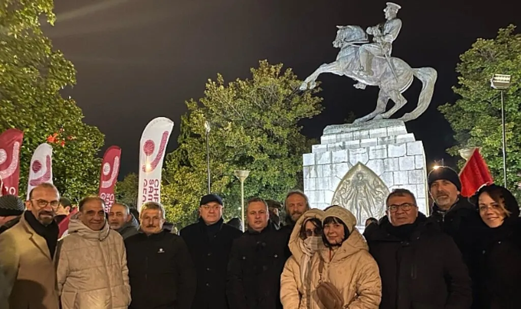 Eğitim-İş: Cevabımız Dayanışmayı Büyütmek