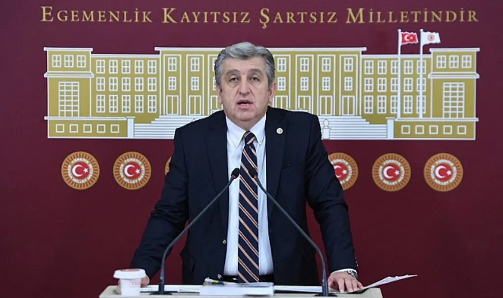 Mübarek Ayda Bile Nifak Sokma Peşinde!