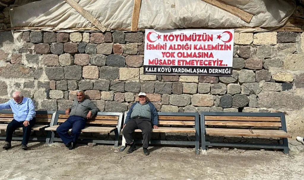 Havza'da Tarihi Kale Kalıntıları Yok Oluyor!