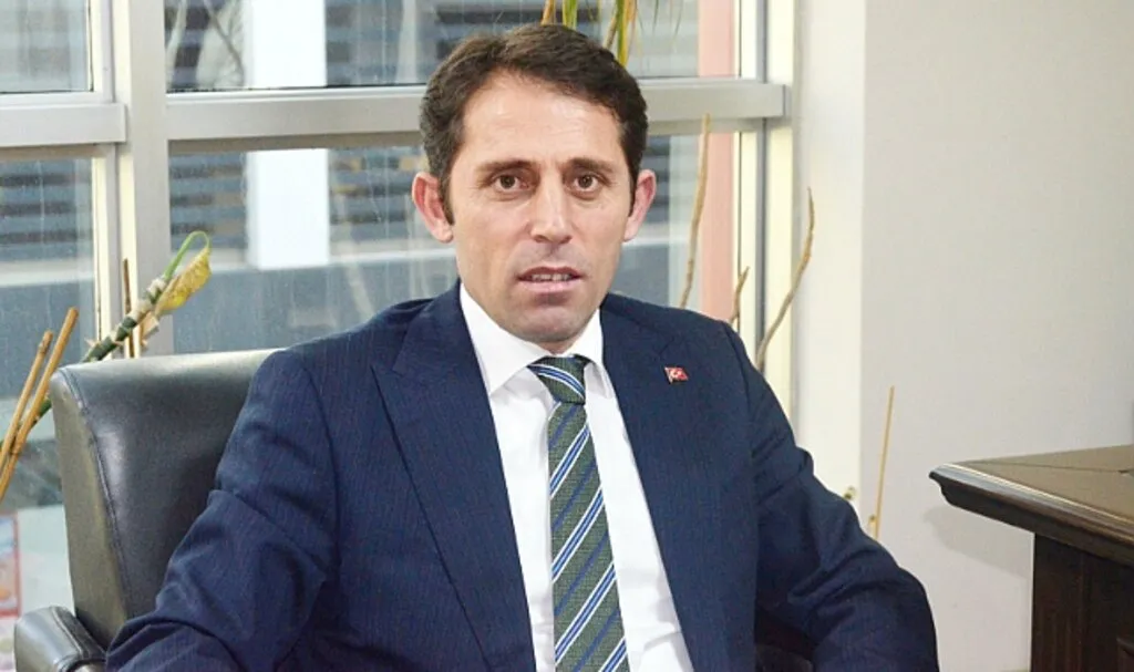 Herkes İşini Ciddiye Almak Zorundadır