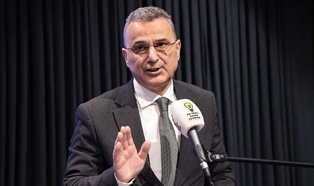 Makam Sevdası Değil Hizmet İçin Buradayız