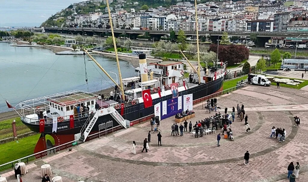 Bandırma Vapuru?nun İzinde Rota Samsun