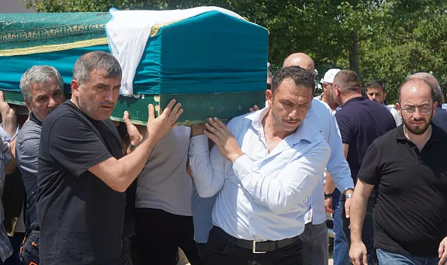 MHP?li Başkan Burhan Mucur'dan Anneye Son Görev