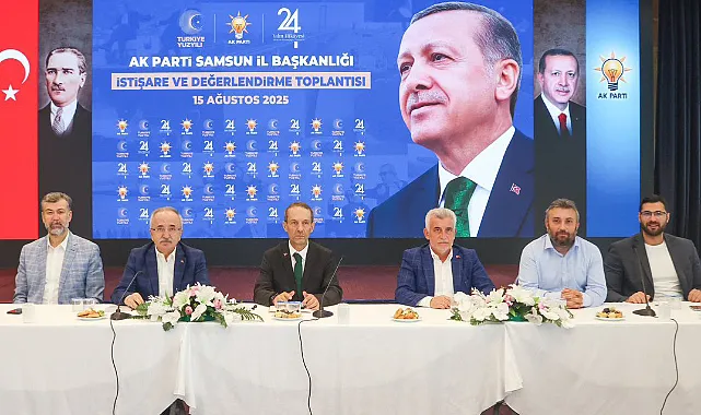 AK Parti 24 Yıldır Hizmet Kapısıdır