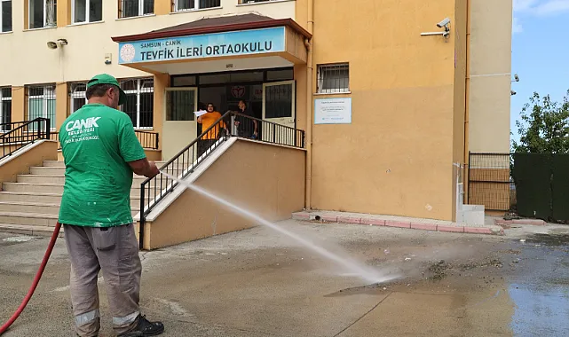 Canik'te Okullar Eğitime Hazırlanıyor