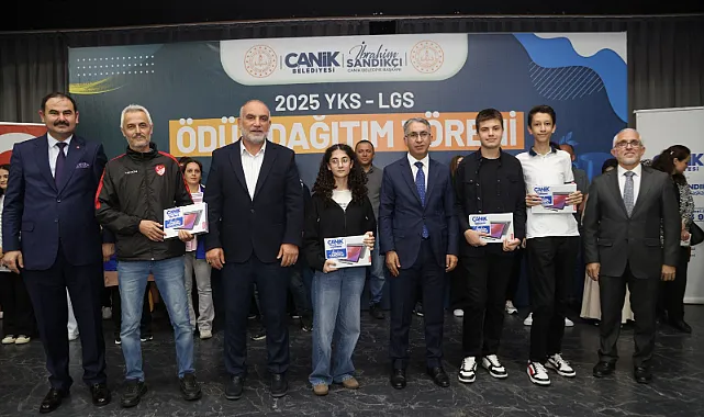 Canik?te Derece Yapan Öğrencilere Ödül