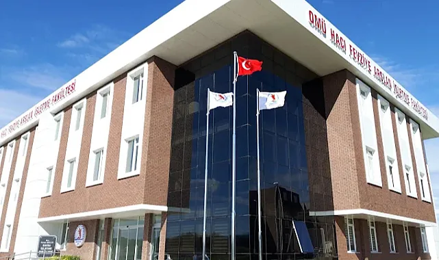 OMÜ Eczacılık Fakültesi Öğrencileri: Biz Anlatmaktan Yorulduk Gayretle Anlamıyorsunuz!