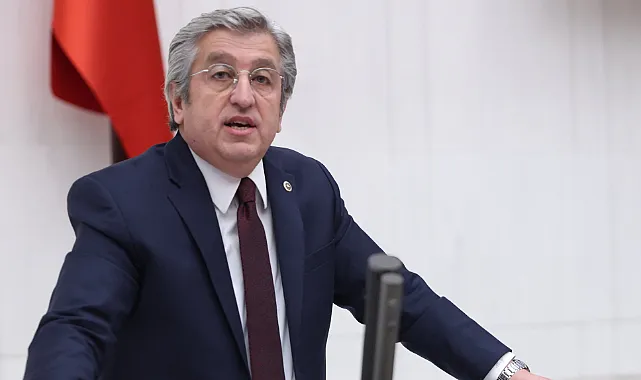 CHP'li Murat Çan: Köyde İnternet Çekmiyor!