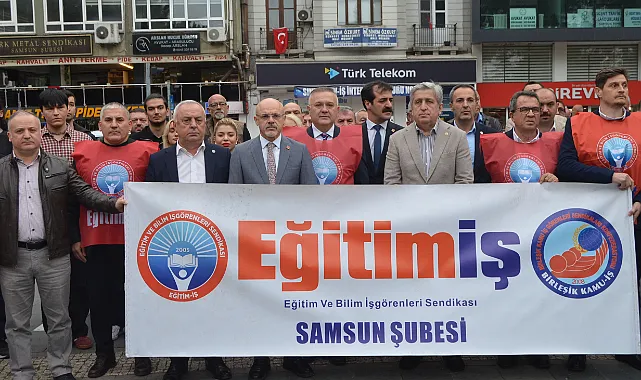 Eğitim İş: Öğretmen Geçinemiyor İtibarını Kaybediyor