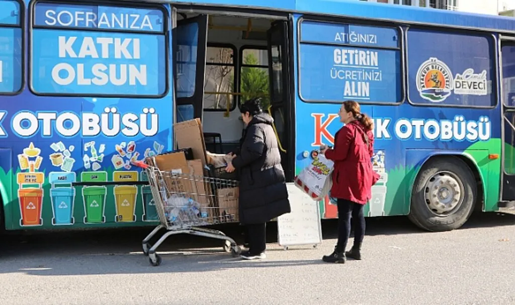 Atakum Belediyesi?nden Katık Otobüsü İle Geri Dönüşüm Atağı