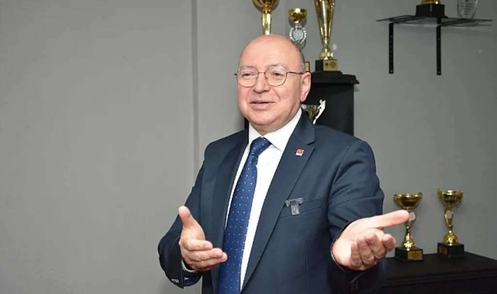 CHP'li Murat Şenel'den, İYİ Partili Başkan Demirtaş'a Kentsel Dönüşüm Salvosu