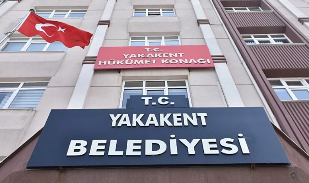 Yakakent'e 'T.C' Tabelası Geri Geldi