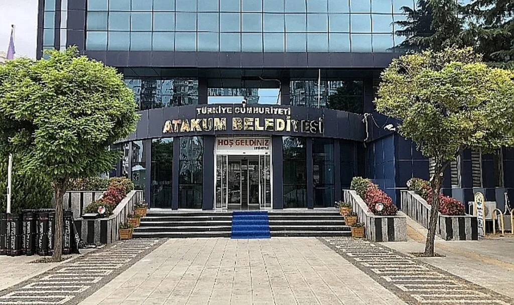 Atakum Belediyesi'nde Yine Maaş Krizi!