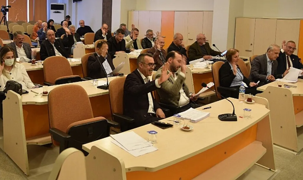 Atakum'un Meclisi Bütçeyi Başkansız Oyladı