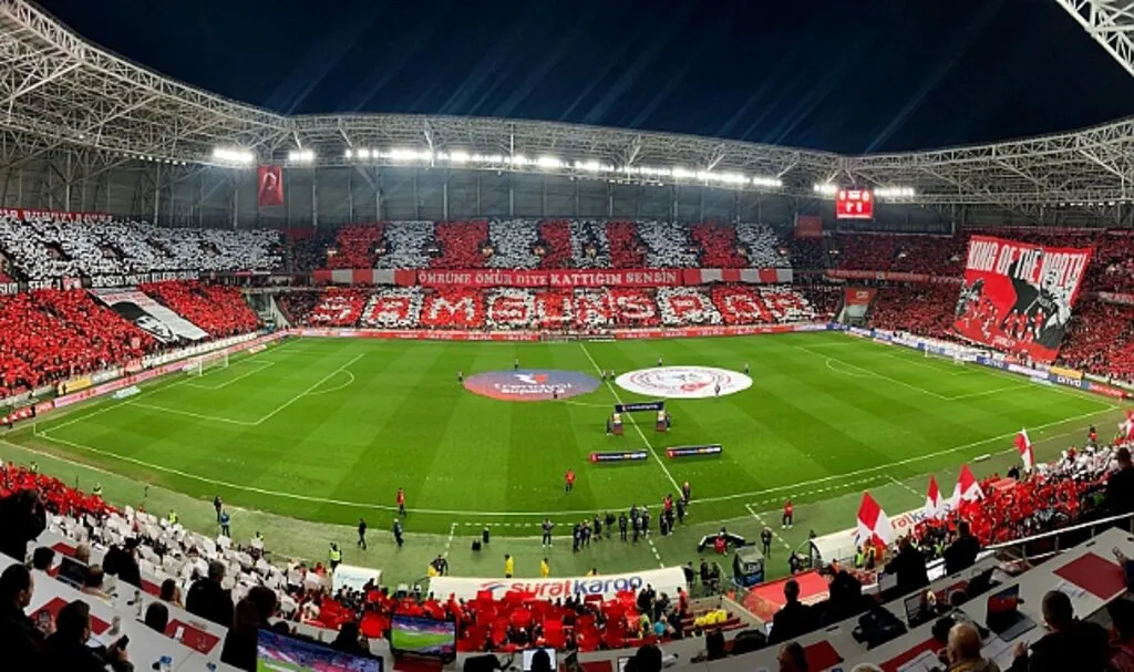 Kuzeyin Kralı Şovunu Yaptı!